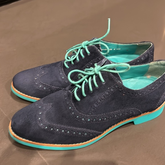 Amazing Cole Haan oxfords - like new condition ( SB 1) - Picture 3 of 6